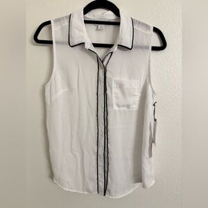NWT Liz Claiborne White Sleeveless Button Down Tunic Blosue